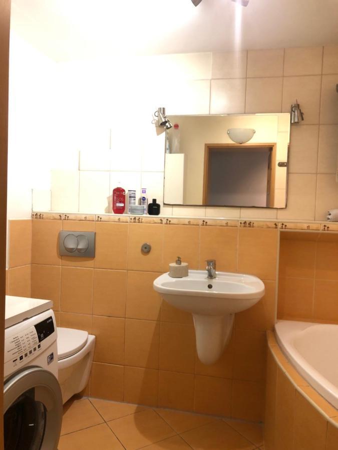 Nice Room, Комната, Pokoj Miedzy Airport Wro A Centrum Вроцлав Екстер'єр фото